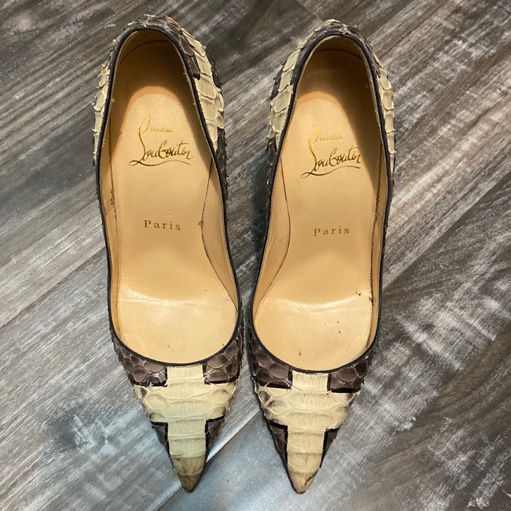 Christian Louboutin so Kate size 36 snake skin pumps